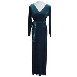 Desir Couture Velvet Green Formal Evening Gown